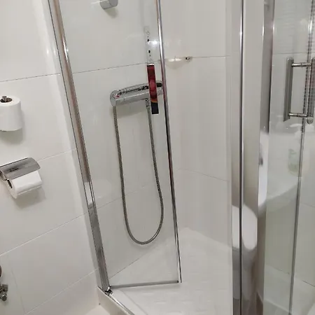 Alojadonosti بيت ضيافة سان سيباستيان