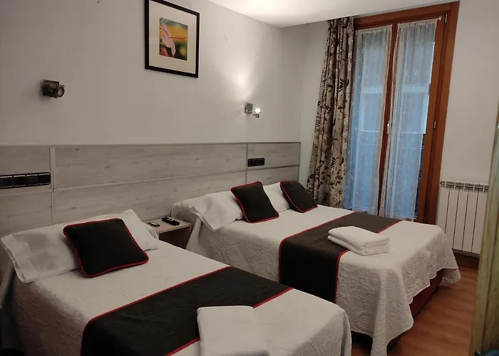 Guest house Alojadonosti